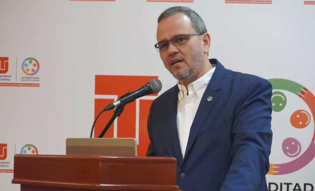 Rector Mejía toma 45 días de vacaciones; Nancy Gómez asume el mando en la UTolima