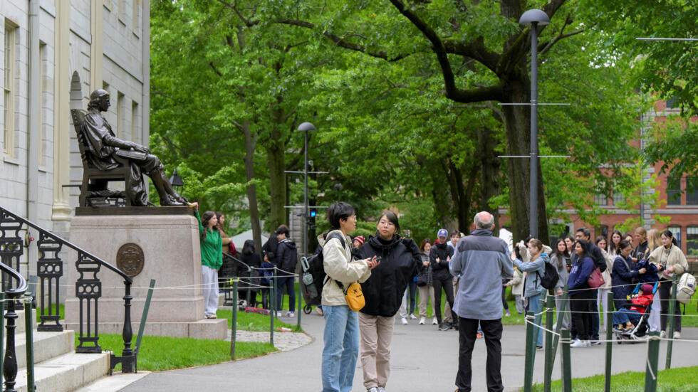 Casa Blanca suspende visas para nuevos estudiantes extranjeros de Harvard