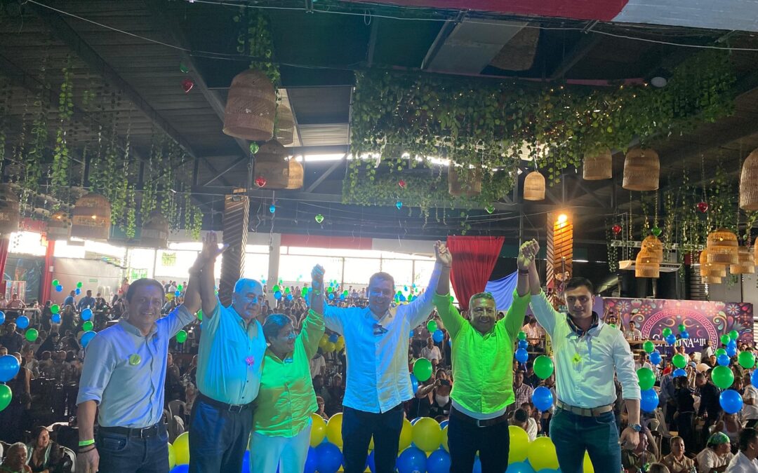 José Elver “Choco” Hernández sella alianza con Miguel Barreto y asegura aval conservador