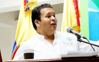 Gentil Gómez la embarró: Nuevo Liberalismo lo desautoriza y lo advierte con demandas