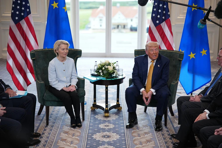 El acuerdo “histórico” EE. UU.–UE: ¿un banquete para Trump o un mazazo a Europa?