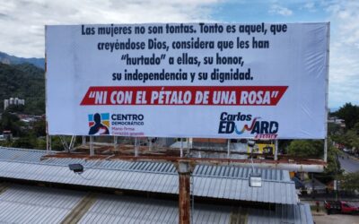 Carlos Edward Osorio despliega valla contra Andrés Hurtado: “Las mujeres no son tontas”