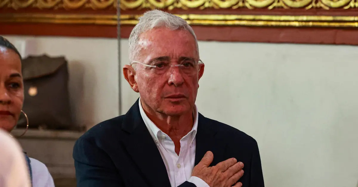 12-años-uribe
