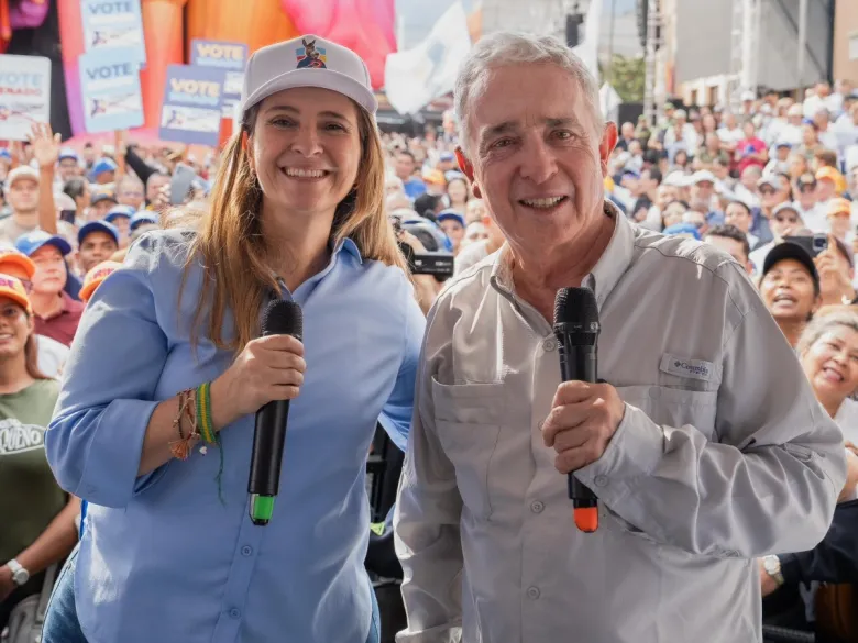 Uribe y Paloma Valencia llegan a Ibagué este jueves