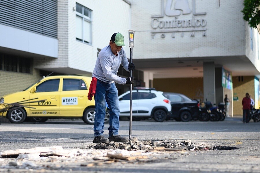 Cierres parciales y totales en la calle 37 por obras en la carrera Quinta