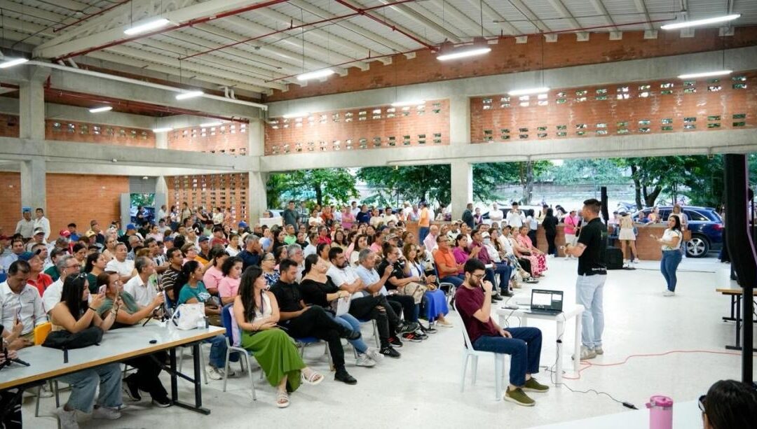 Socializan avances y detalles de las obras en la vía al Salado en Ibagué