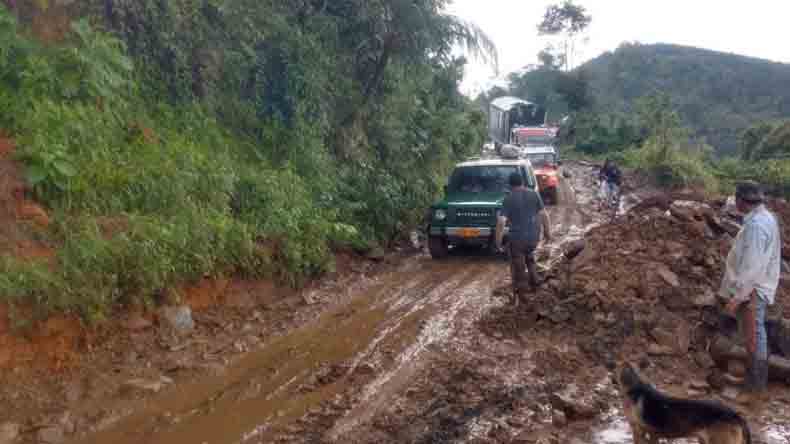 Fuertes lluvias generan afectaciones viales en el Líbano