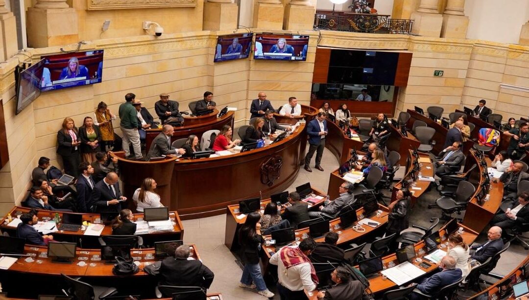 Congreso aplazó discusión clave y MinIgualdad queda en riesgo de desaparecer