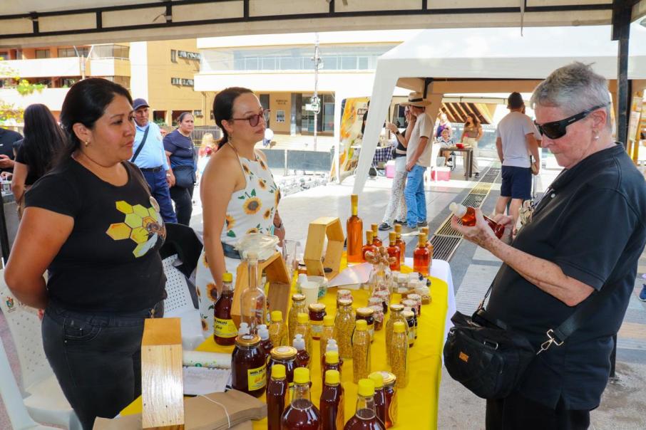Feria de la Miel en Ibagué dejó ventas cercanas a los $34 millones
