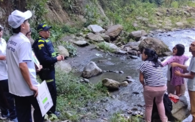 Policía realizó jornada ambiental en Juntas y el Cañón del Combeima