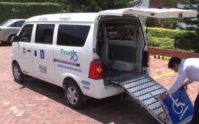 Vehículos que transportan personas con discapacidad estarán exentos de restricciones de pico y placa